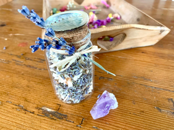 Aromatherapie Kraft Glas mit Zirbe & Lavendel und Amethyst